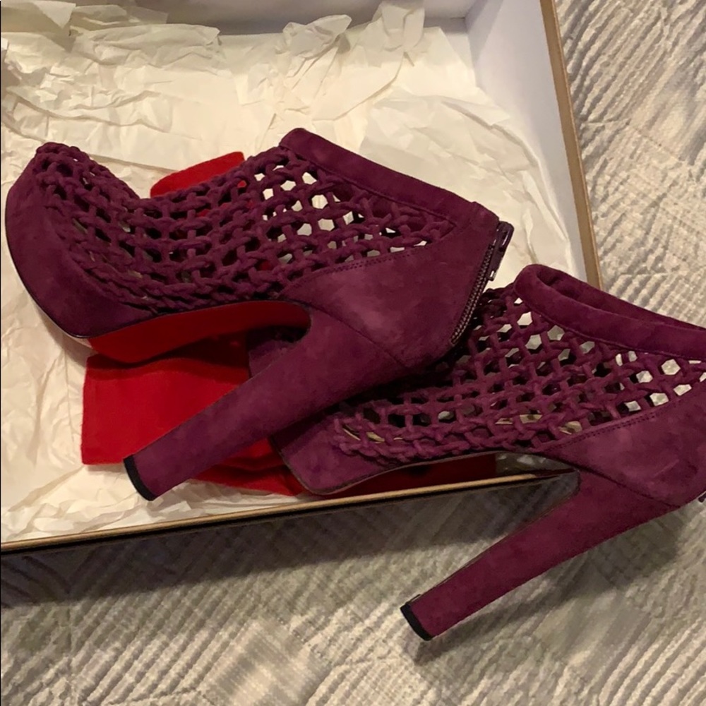 Christian Louboutin Cousinetta 140 Suede Royal